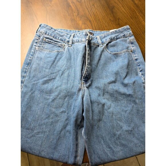 Lee Classic Fit At The Waist Straight Jean Women's Size 18 Medium Blue High Rise - Picture 4 of 11